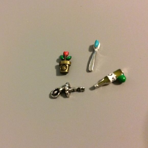 🔴Authentic Origami Owl Charms  - Picture 1 of 1